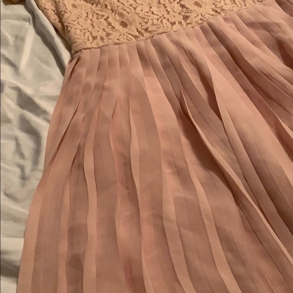 Forever21 : Pale Pink Lace & Chiffon Dress - Picture 4 of 6